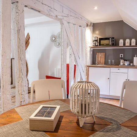 Le Baldaquin / Les Suites Romantiques Онфльор Екстериор снимка